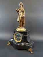 DUBOIS Paul (1829-1905). Pendule d'époque Napoléon III en marbre noir...