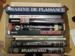 Lot de 11 ouvrages sur le militaria et la marine...