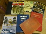 ot de 8 ouvrages sur le militaria comprenant : Parole...