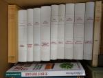 Lot de deux cartons d'environ 60 ouvrages divers : romans...