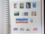 3 reliures Lindner avec boitiers bordeaux de timbres de France...