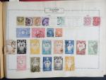2 petits MAURY rouges EUROPE & OUTREMER e bons timbres...