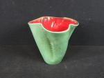 ELCHINGER Fernand (1911-1975). 
Vase de forme polylobée en céramique émaillée...
