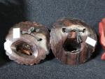 EXTRËME-ORIENT - Lot de 4 mascarons en bois sculpté représentant...