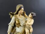 Vierge à l'Enfant en bois sculpté polychrome, ép. XVIII's. Haut...