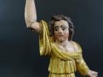 Statuette de procession représentant un Saint personnage en bois sculpté...