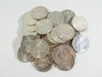 FRANCE : Trente-cinq pièces de 50 francs argent type Hercule....