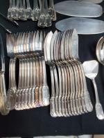 ORBILLE ménagère 162 pièces en métal argenté 12 kilogrammes en...