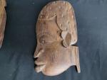 Art africain en bois sculpté.
Hauteur29 cm l13 cm pour la...