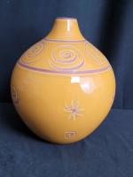 Vase en terre cuite Boule de couleur moutarde fabrication portugaise...