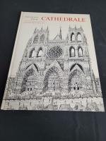 Livre Naissance d'une cathédrale de DAVID MACAULAY. 
L'adaptation française de ce...