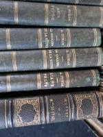 Lot de 28 livres reliés cuir comprenant : Saint-Simon, 13...