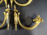 Quatre embrasses en bronze doré en forme de corne d'abondance...