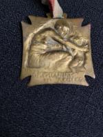 Ancienne médaille ORPHELINAT DES ARMÉES SIGNÉ R.LALIQUE 3×3 cm .

Lot...