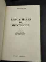 Les grands Initiés Robert Laffont collection dirigée par Jacques Brosse.
Parfait...
