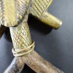 AFRIQUE. GABON - Figure de reliquaire en bois, laiton et...