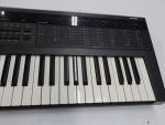 KORG - Piano synthétiseur vintage modèle DW-8000, manque les connectiques....