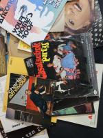 Important lot de disques vinyles 33 tours comprenant Mike Brant,...