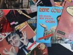 Important lot de disques vinyles 33 tours comprenant : Coluche,...