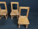 Ensemble de 4 chaises de style Louis XIII, (deuxième moitié...