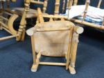 Lot mobiliers bambou début XXéme se composant
d'une Chaise haute /...