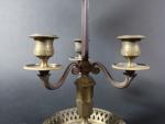 Lampe bouillotte style Empire à trois lumières, abat jour en...