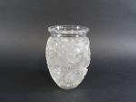 LALIQUE. Vase « Bagatelle » (modèle créé par René Lalique...