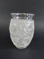 LALIQUE. Vase « Bagatelle » (modèle créé par René Lalique...