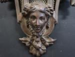 Cartel d'applique de style Louis XVI en bronze à décor...