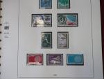 Une collection de timbres neufs de France en 4 Albums...