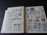 1 classeur rouge de timbres neufs de 1982 à 1991...