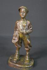 CARDONA José (1878-1923) : Le petit fumeur. Bronze patiné et...