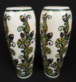 BOCH LA LOUVIERE : Paire de vases fuselés en céramique...