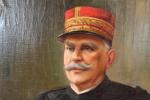 École française « Le Général Joffre, en buste, portant ses décorations »...
