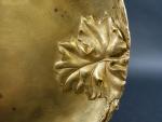 CHIPARUS Demeter H. (1886-1947) : Coupe vide-poche en bronze à...