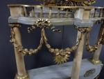 Pendule portique fin d'époque Louis XVI en marbre blanc, marbre,...