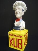 BOUILLON KUB - Figurine publicitaire en platre polychrome à l'effigie...