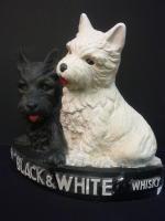 BLACK & WHITE James Buchanan's Scotch Whisky - Presentoir publicitaire...