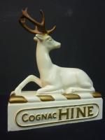 COGNAC HINE - Figurine publicitaire de comptoir en résine polychrome...