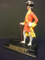 COGNAC HENNESSY - Figurine publicitaire de comptoir formant porte-bouteille en...