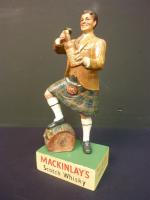 MACKINLAY'S SCOTCH WHISKY - Figurine publicitaire de comptoir en résine...