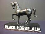 BLACK HORSE ALE Biere - Figurine publicitaire de comptoir en...