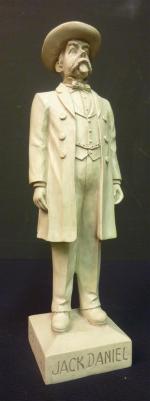 JACK DANIEL (1850-1911) - Figurine publicitaire de comptoir en résine...
