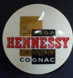 HENNESSY COGNAC VSOP - Enseigne publicitaire formant lampe en matière...