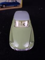 1/43ème Dinky Toys Citroën DS 19 Réf 530
Bi colore vert...
