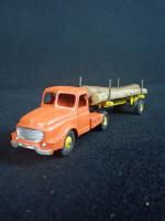 1/43ème, Dinky SuperToys, Tracteur Willeme transport de bois, orange
Réf 36...