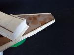 Maquette de bateau (voilier) en bois et matériau composite. Dimensions...