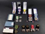 France Lot de 7 décorations, dont Médaille militaire, Croix de...