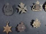 Royaume-Unis et Commonwealth Lot de 20 (env.) insignes, dont reproductions....