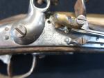 Fusil réglementaire, à silex, modifié en tromblon. Canon en bronze,...